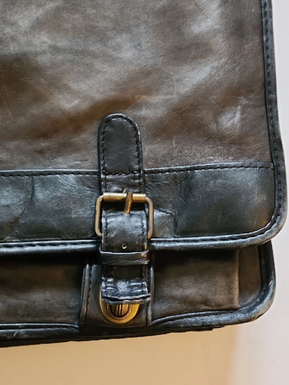 The Unbranded Brand ask top